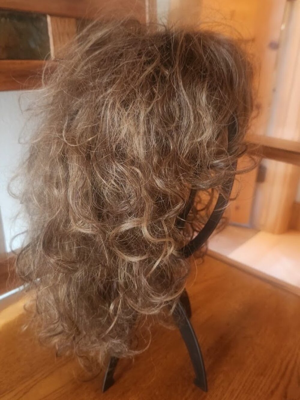 Ellen Wille Design Layered Curly Highlighted Wig Brown Blonde Mix